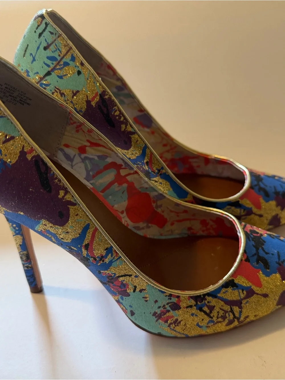 Boutique 9 statement pumps
